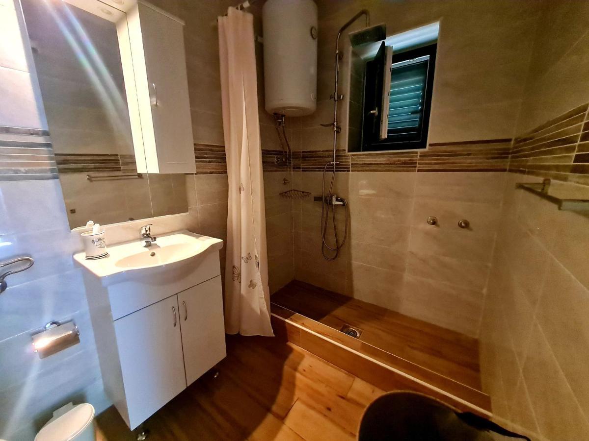 Apartment Sunshine Малий Лошинь Екстер'єр фото