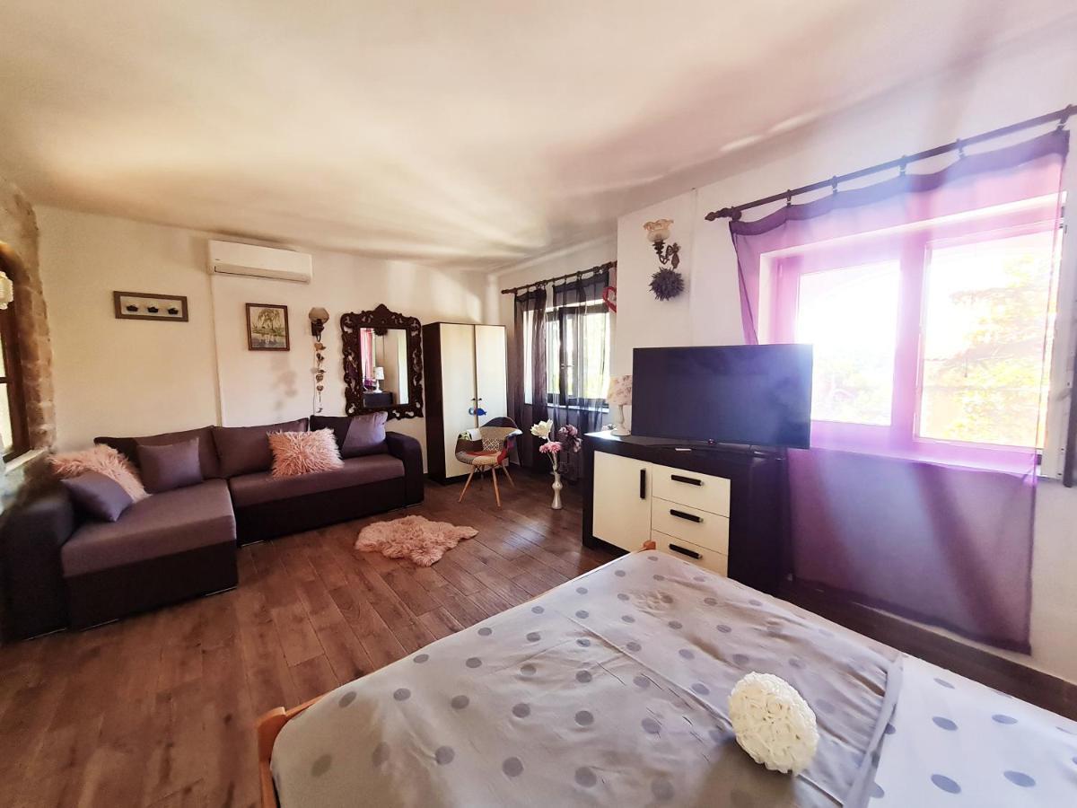 Apartment Sunshine Малий Лошинь Екстер'єр фото