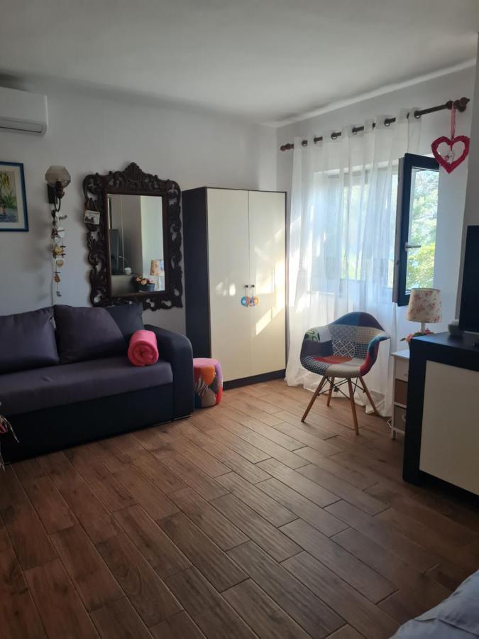 Apartment Sunshine Малий Лошинь Екстер'єр фото