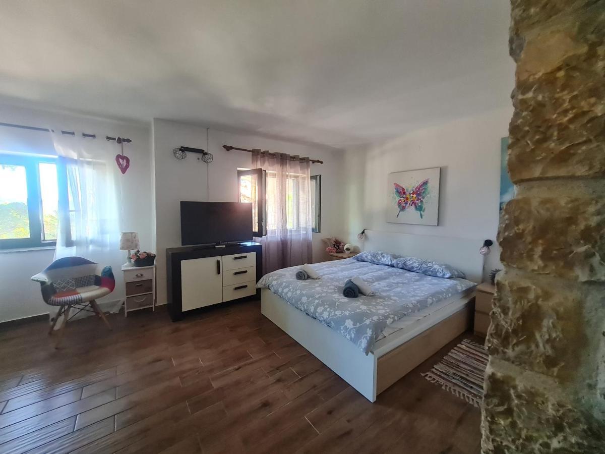 Apartment Sunshine Малий Лошинь Екстер'єр фото